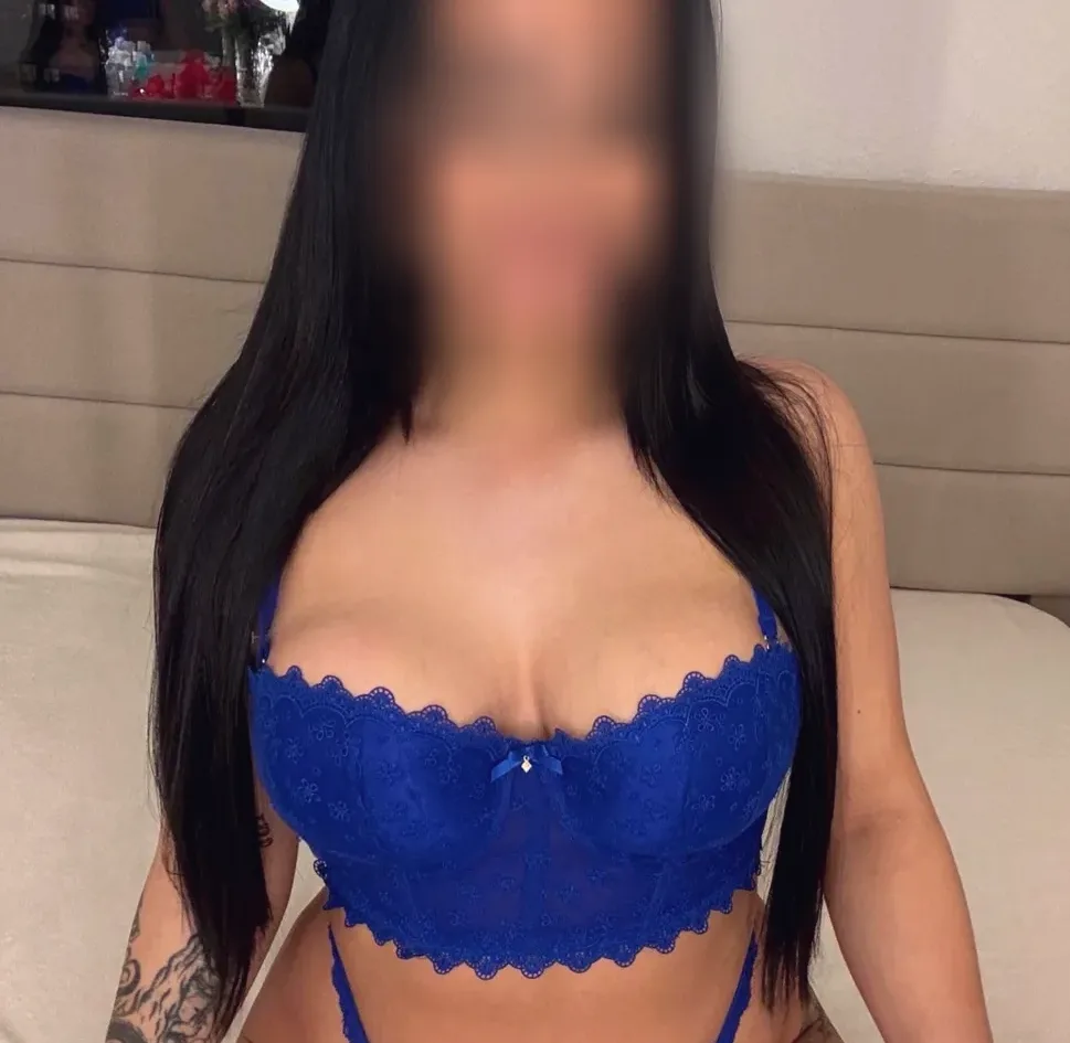 Iina, 24